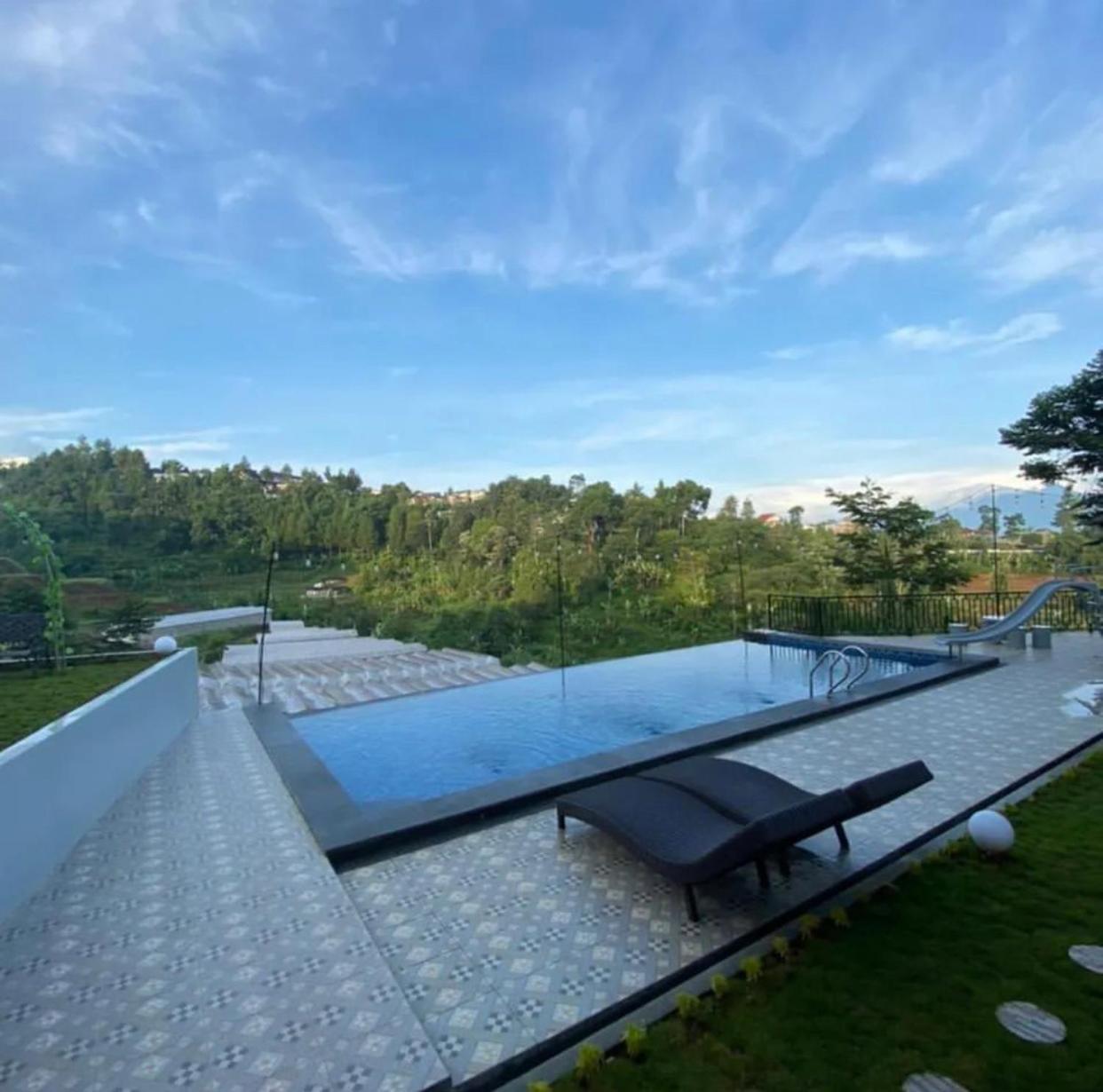 Villa Kuta Puncak Cilama Buitenkant foto