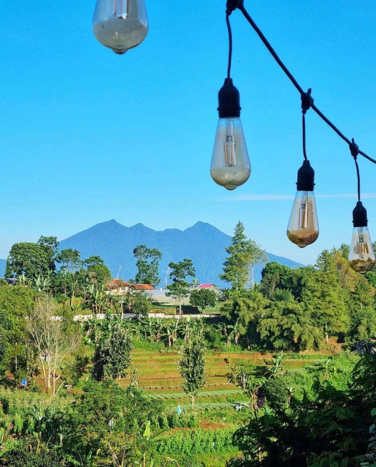 Villa Kuta Puncak Cilama Buitenkant foto